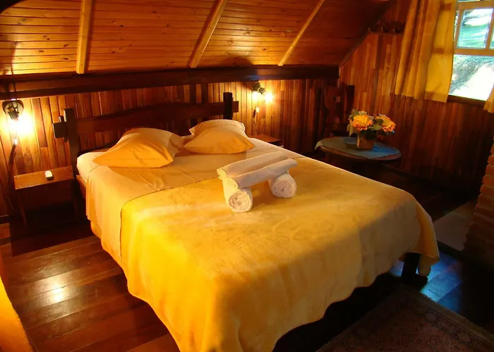 Fazenda Floresta NegraHotel Em